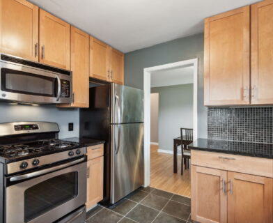 3837-30th-ave-s-kitchen2